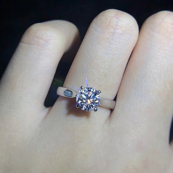 18K WHITE GOLD FILLED DIAMOND ENGAGEMENT RING - Picture 8 of 10